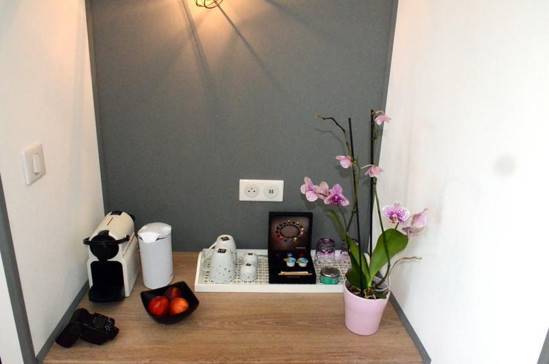 Bed and Breakfast Les Jardins De Galicia Sète Habitación foto